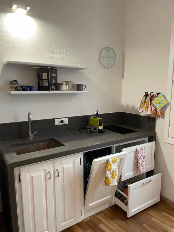 Aida Apartment กาญารี ภายนอก รูปภาพ