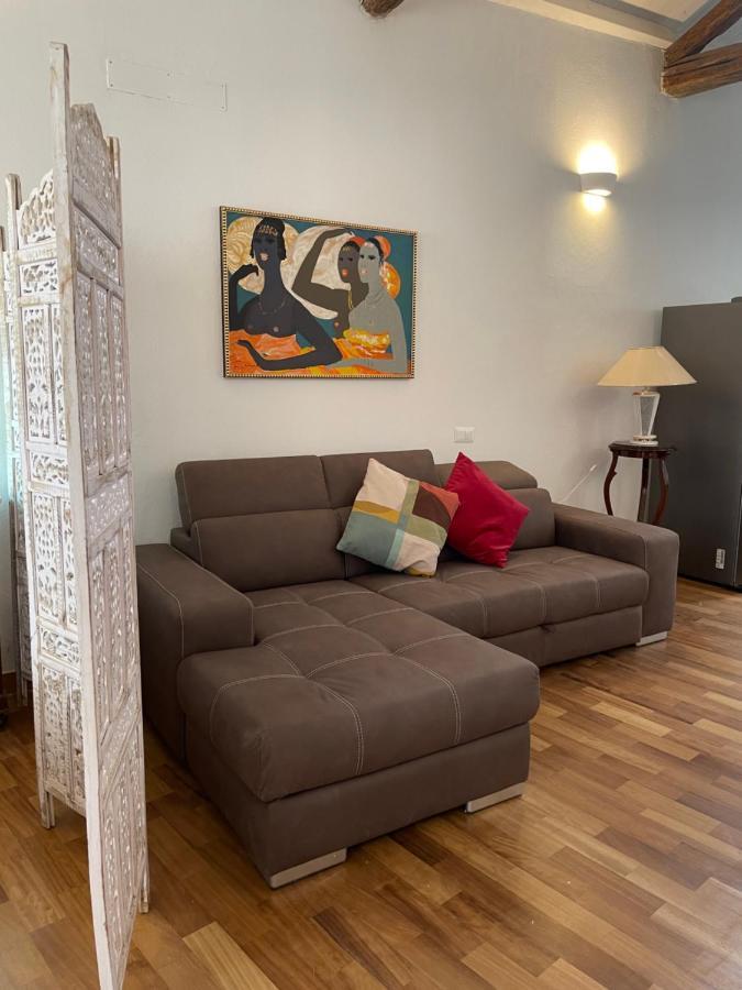 Aida Apartment กาญารี ภายนอก รูปภาพ